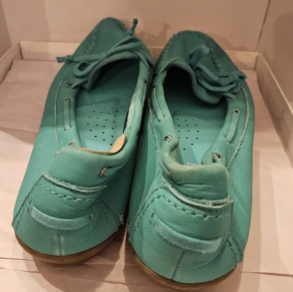 NW HUSH PUPPIES womens sz 9.5 Slip-On Leather shoes green loafers unworn - Picture 3 of 5